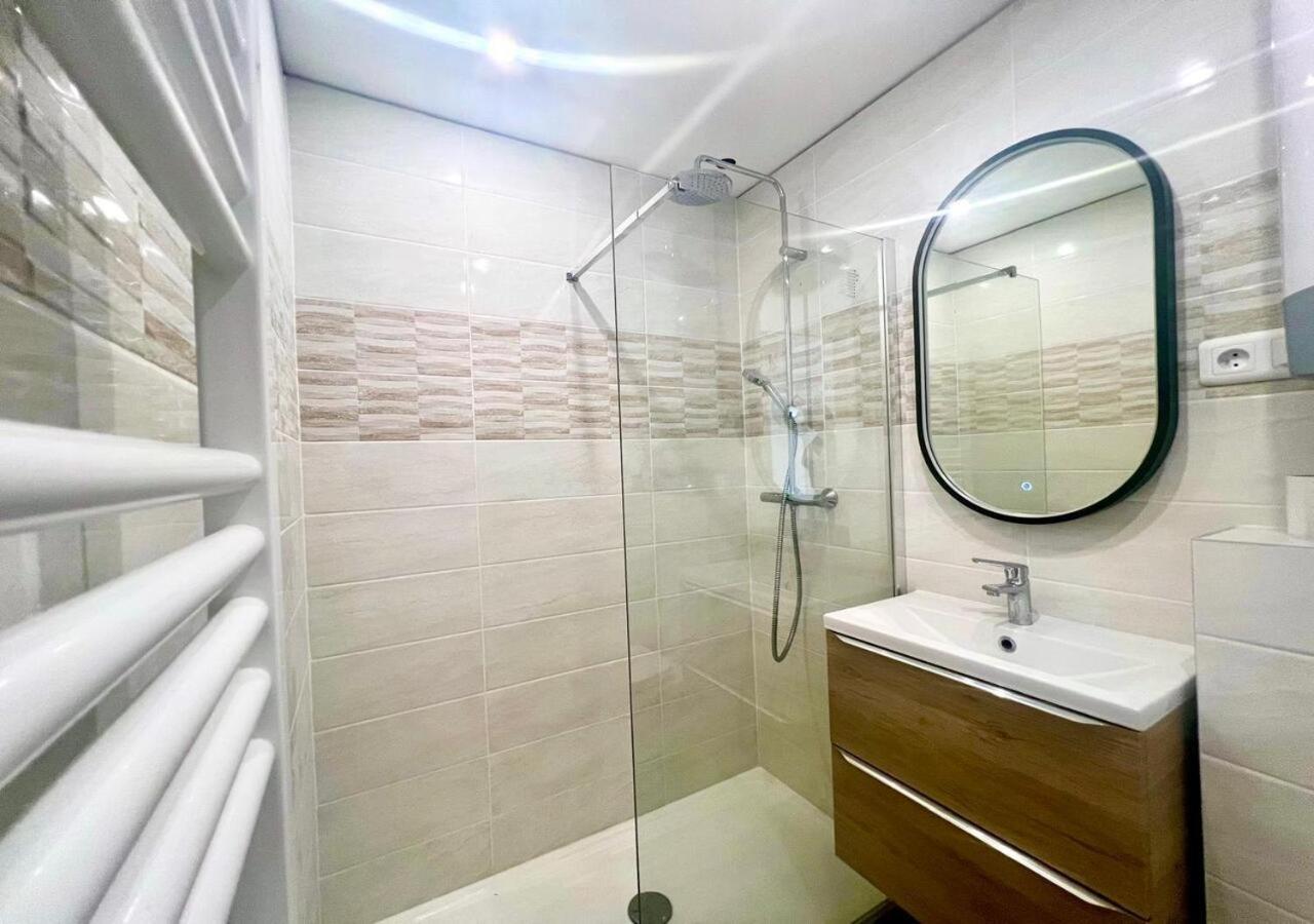 Studio Eclat Marine 3 Etoiles - Vue Mer - Parking-Clim-Plage A 20 Metres - Capitalchic Services Saint-Aygulf Fréjus Extérieur photo