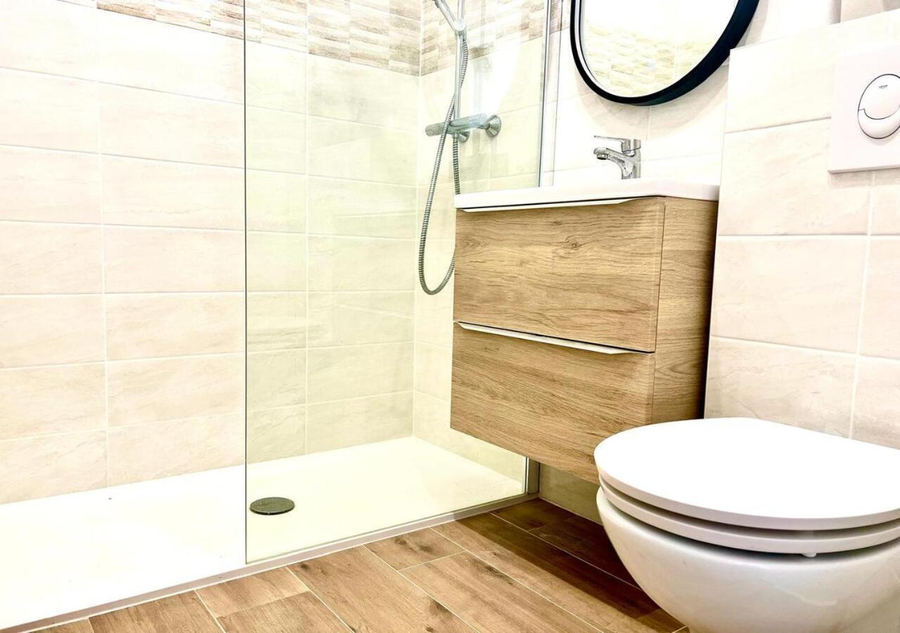 Studio Eclat Marine 3 Etoiles - Vue Mer - Parking-Clim-Plage A 20 Metres - Capitalchic Services Saint-Aygulf Fréjus Extérieur photo